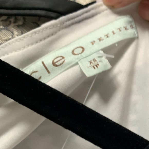 Houndstooth open sleeve dress - Picture 8 of 8